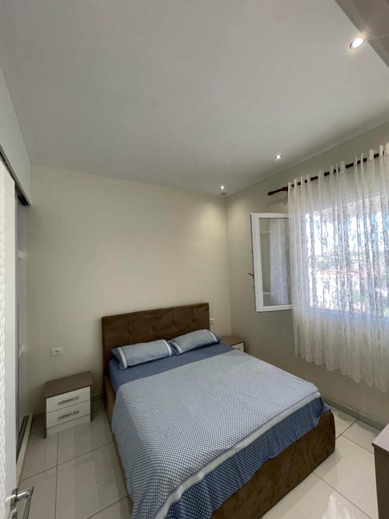 Franco Apartments Tirana Buitenkant foto