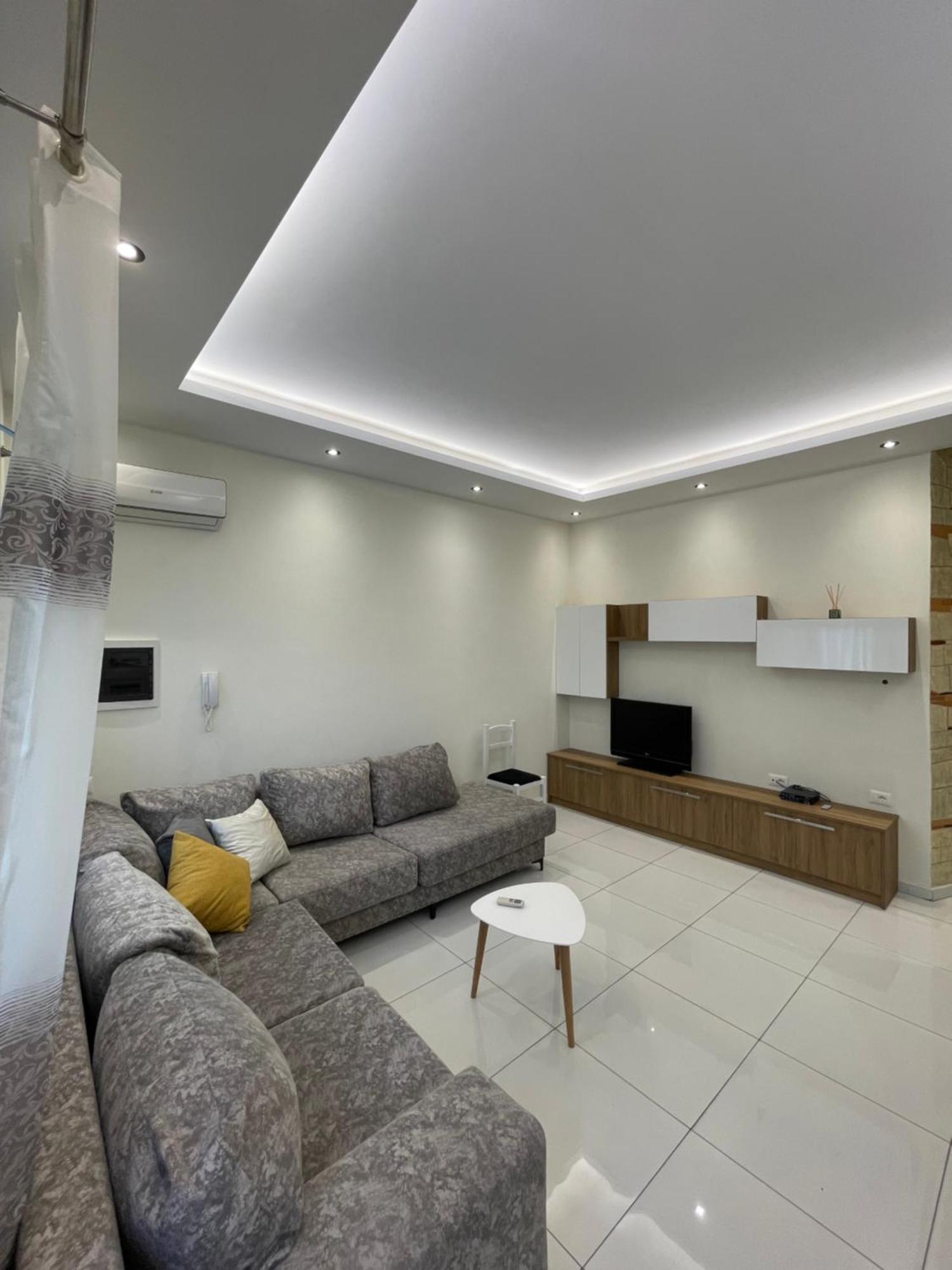 Franco Apartments Tirana Buitenkant foto